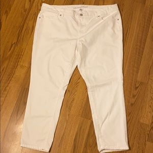 Universal Thread white skinny jeans